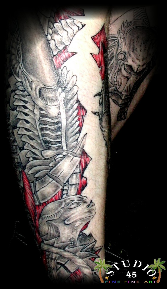 Dark-Concept Alien vs Predator Wade Schienbein (3) Tattoo STUDIO 45